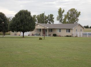 53 NE 2nd St, Elgin, OK 73538
