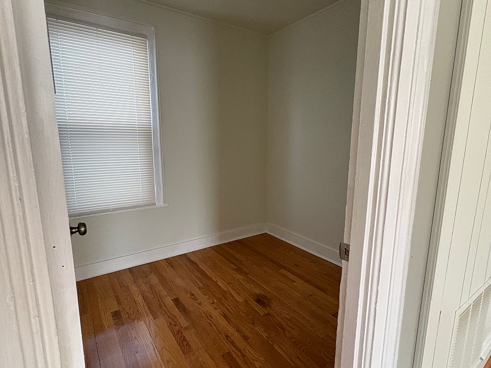 1st image of 107 N College St Floor 2