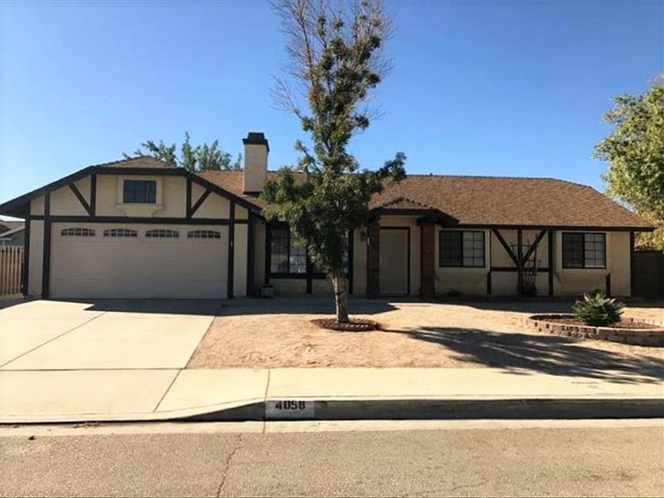 1st image of 4058 Desert Aire Ave