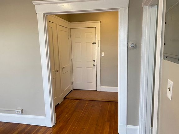 4th image of 196-198 Jackson St #198-16