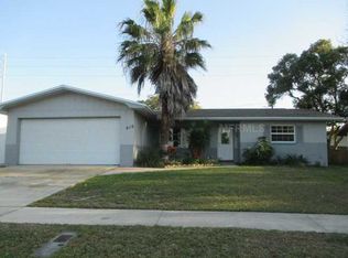 915 Santa Monica Dr, Dunedin, FL 34698