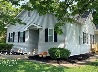 1201 E Main St, Staunton, IL 62088