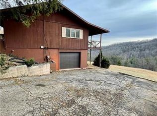 838 Holly Dale Dr, Spruce Pine, NC 28777