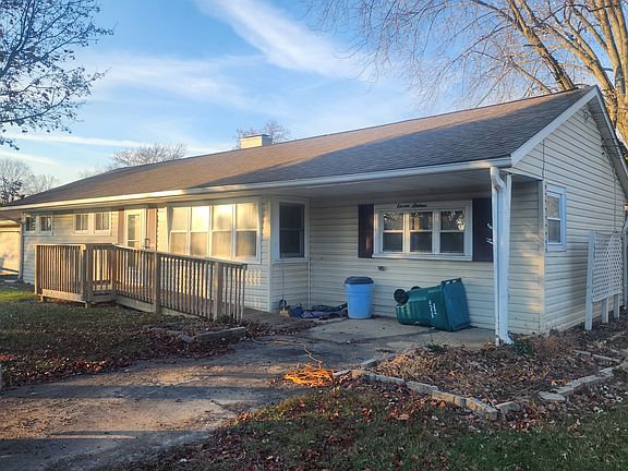 2nd image of 1116 Crescent Dr