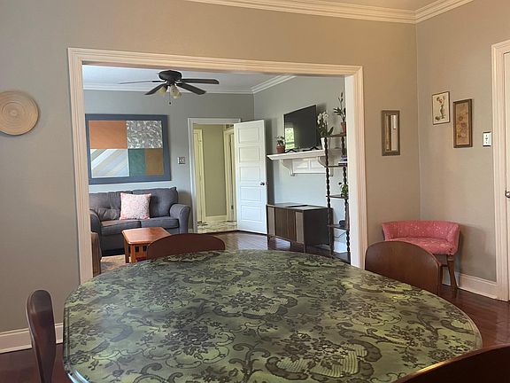 4th image of 1116 Park Blvd