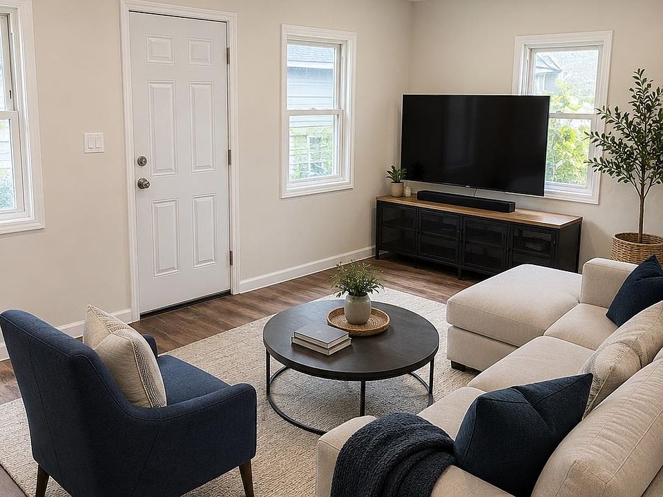1st image of 692 Beck Street