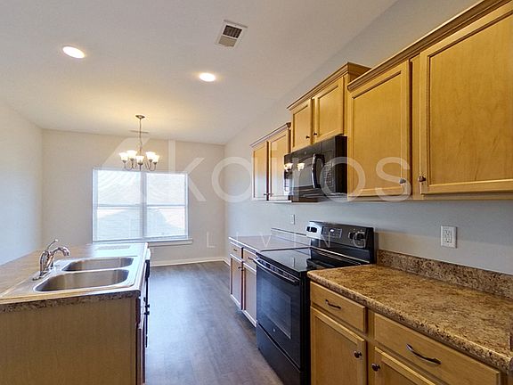 5th image of 7071 Shadesbrook Cir