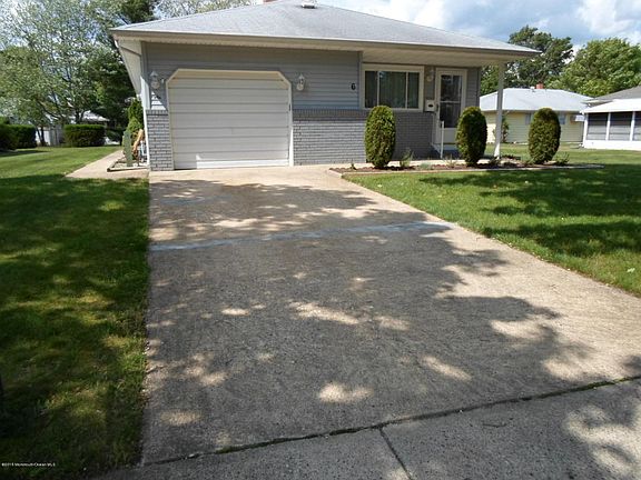 2nd image of 6 Georgetown Dr