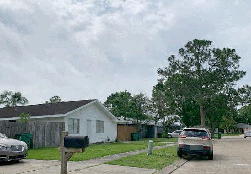 2nd image of 5005 Swathmore St