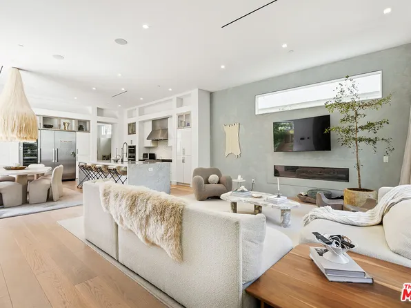 5926 S Firefly Pl, Los Angeles, CA 90094