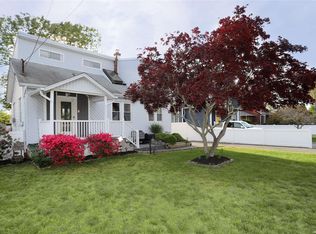 230 Ferndale Blvd, Islip, NY 11751