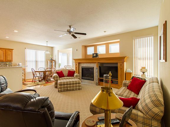 4th image of 2402 Westwind Dr