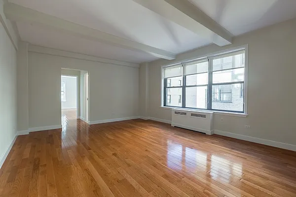 Rented by Stonehenge NYC LLC | media 21