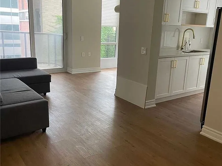 85 Bloor St E #610 — Photo 10