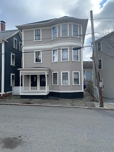 11 Sheldon St Photo 1