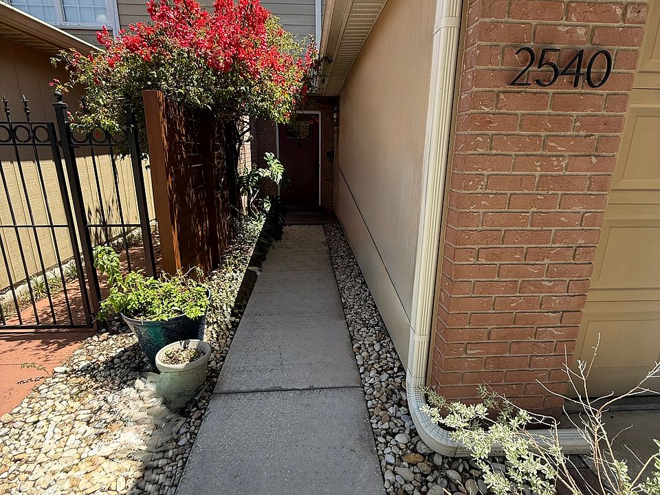 1st image of 2540 W Tennessee Ave