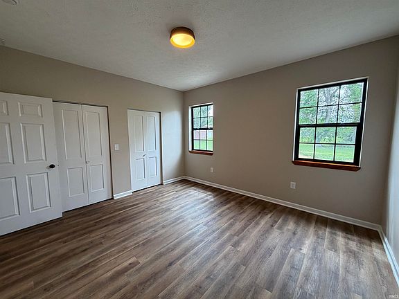 5th image of 301 Tyler Ave