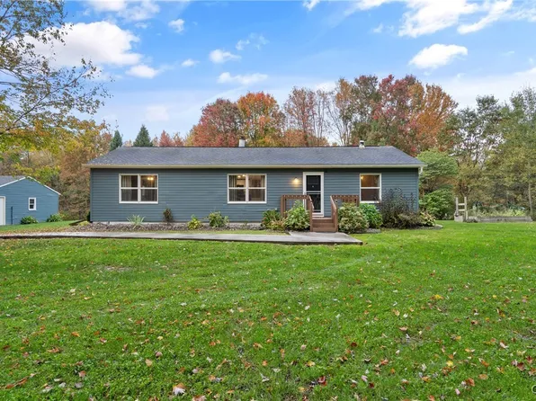 400 Paradise Rd, Central Square, NY 13036
