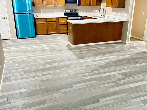 Living/Kitchen Area
