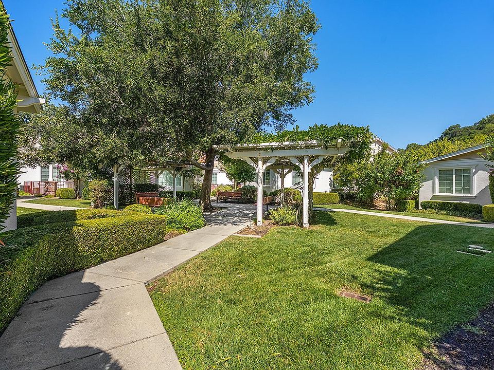 1st image of 530 Entrada Drive #202