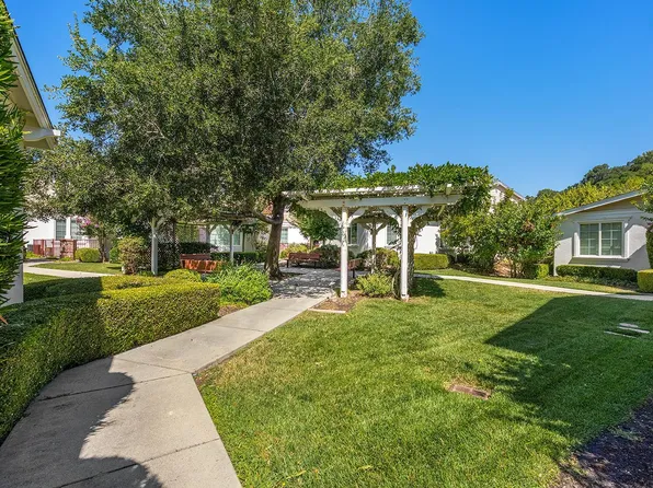 530 Entrada Drive #202, Novato, CA 94949