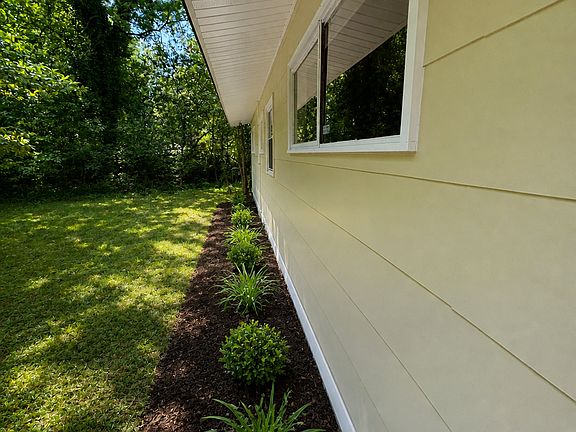 3rd image of 4278 Vinson Ave