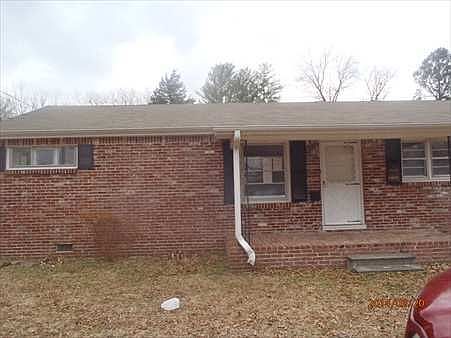 3rd image of 37 Southside Dr