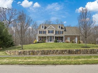 20 Hunters Ridge Way, Hopkinton, MA 01748