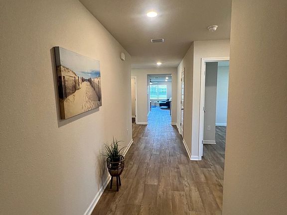 2nd image of 3203 Camino Real Loop