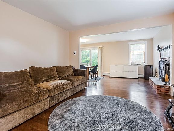 3rd image of 1368 Hebron Ave