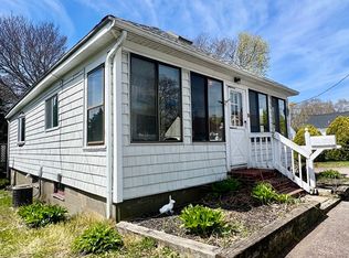 15 Brewster Rd, Weymouth, MA 02191