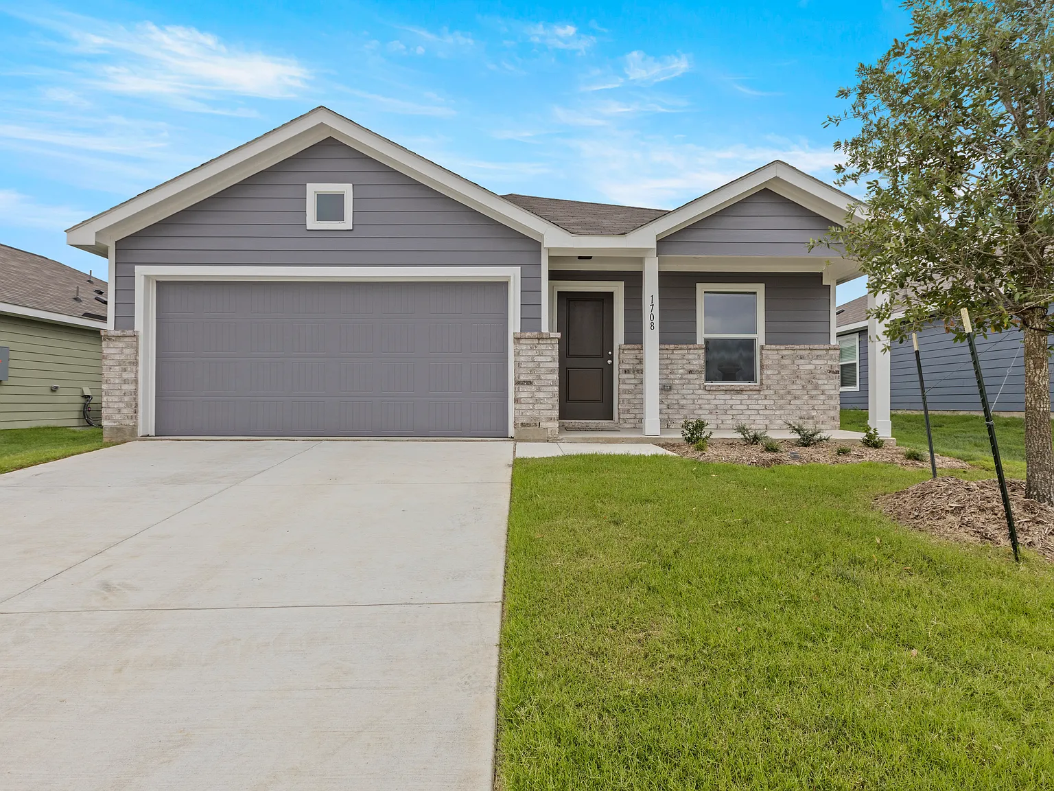 4 bed, 1674 sqft, $2,200 — Photo 1