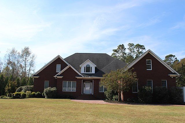 1st image of 120 Brisbayne Cir
