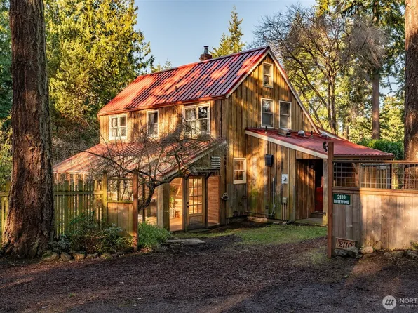 2110 Rosewood Street, Port Townsend, WA 98368