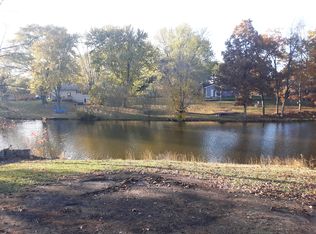 10156 N Westlake Dr, Robinson, IL 62454