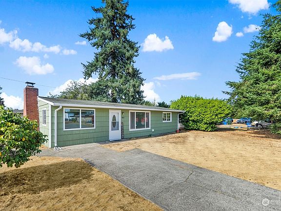 2nd image of 4827 Diamond Boulevard SW