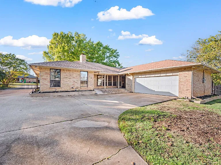 507 Crestview Dr — Photo 27