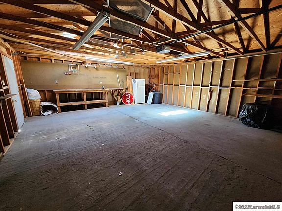 3rd image of 535 Spring Creek Dr