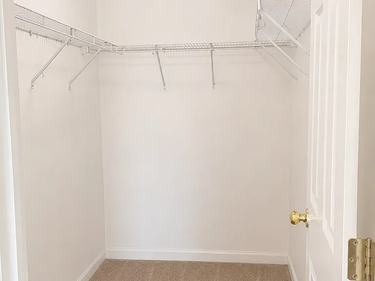 111 N Springview Dr — Photo 11
