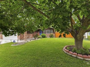 6948 W Gillis Dr, Garden City, ID 83714