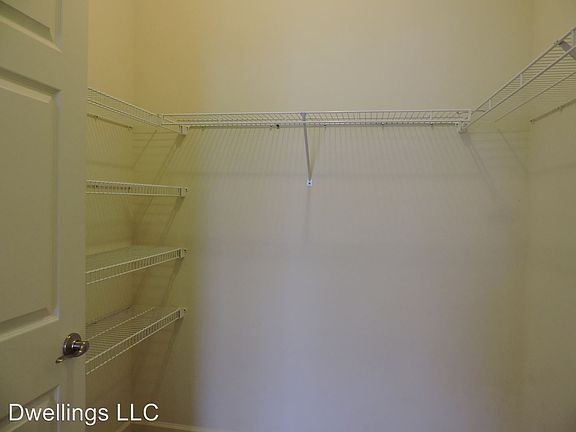 5th image of 545 E Southern Dr APT 103