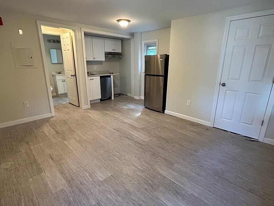 1st image of 248 Broadway St #6
