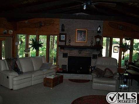 LIVING ROOM WITH REAL FIRE PLACE AND GREAT VIEWS