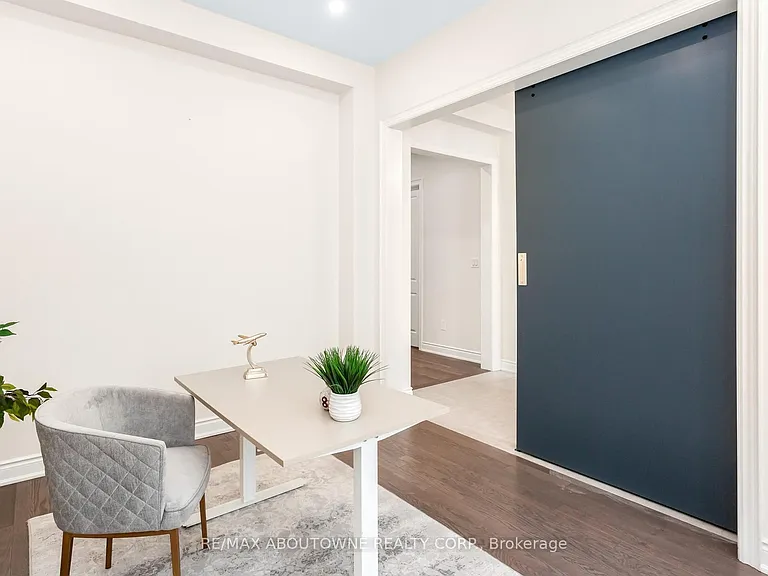 3294 Millicent Ave — Photo 10