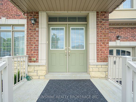3rd image of 966 Sherman Brock Cir