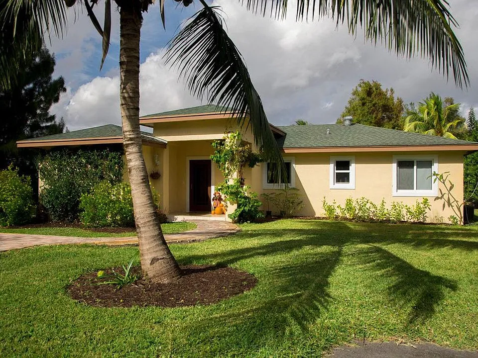 2955 Melaleuca Dr