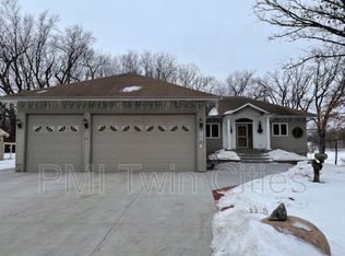 5140 Northbrook Blvd N, Stillwater, MN 55082