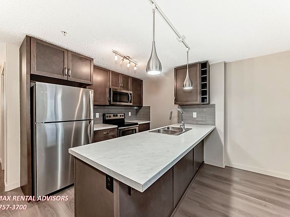 5th image of 4008 Savaryn Dr SW #303