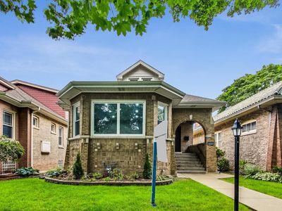 2604 W Farwell Ave, Chicago, IL, 60645