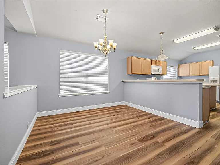 10430 Deer Br — Photo 11